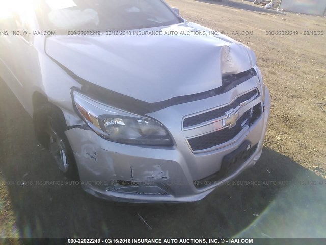 1G11B5SA8DF189753 - 2013 CHEVROLET MALIBU LS 银色 照片 6