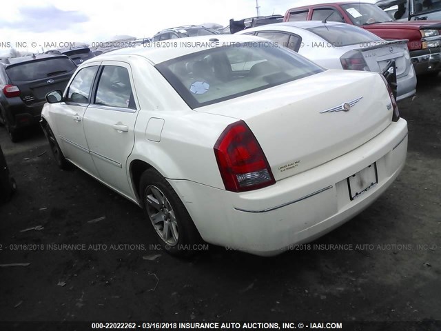 2C3KA53G87H835401 - 2007 CHRYSLER 300 TOURING WHITE photo 3