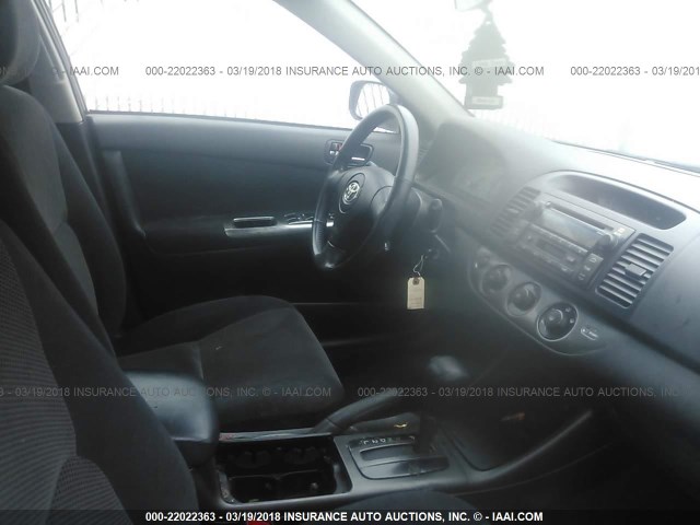 JTDBF32K320065225 - 2002 TOYOTA CAMRY LE/XLE/SE Көк фото 5