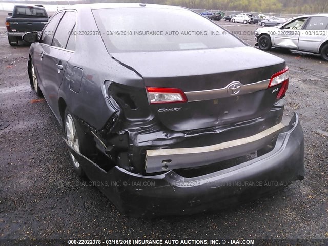 4T4BF1FK0ER387737 - 2014 TOYOTA CAMRY L/SE/LE/XLE GRAY photo 6