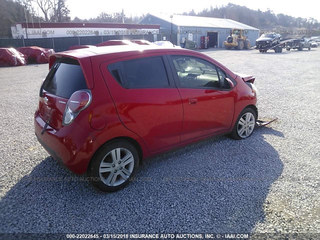 KL8CD6S9XEC542320 - 2014 CHEVROLET SPARK 1LT RED photo 4