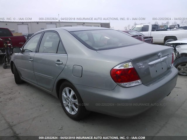 4T1BF32K26U631496 - 2006 TOYOTA CAMRY LE/XLE/SE 银色 照片 3