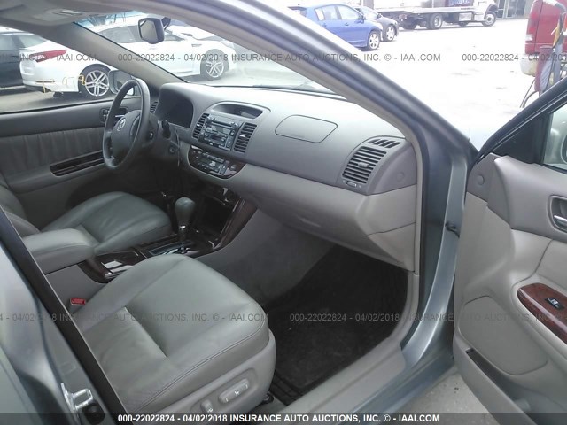 4T1BF32K26U631496 - 2006 TOYOTA CAMRY LE/XLE/SE 银色 照片 5