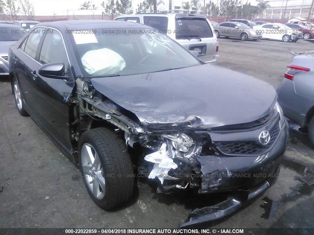 4T1BF1FKXEU865981 - 2014 TOYOTA CAMRY L/SE/LE/XLE GRAY photo 1