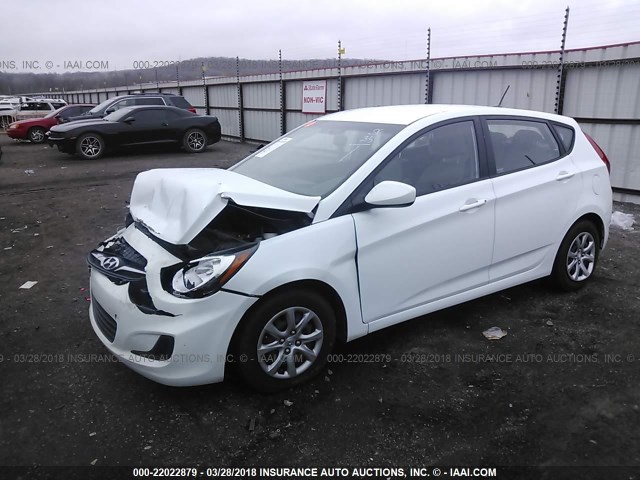 KMHCT5AE4EU164620 - 2014 HYUNDAI ACCENT GLS/GS WHITE photo 2