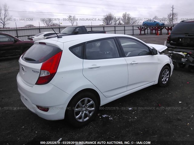 KMHCT5AE4EU164620 - 2014 HYUNDAI ACCENT GLS/GS WHITE photo 4