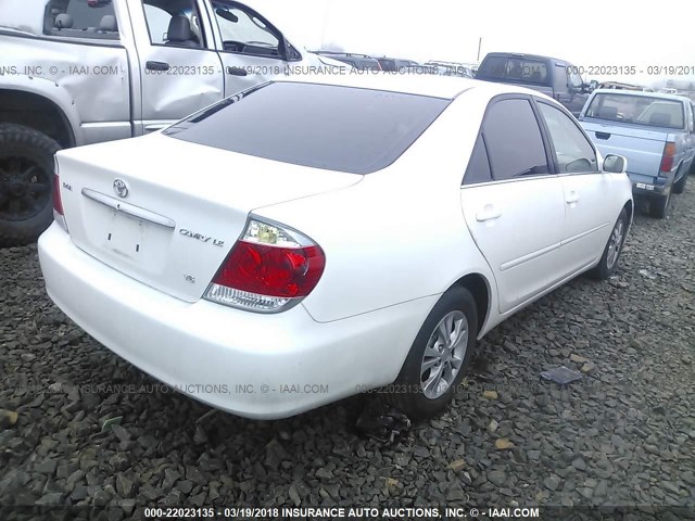 4T1BF32K06U622747 - 2006 TOYOTA CAMRY LE/XLE/SE WHITE photo 4