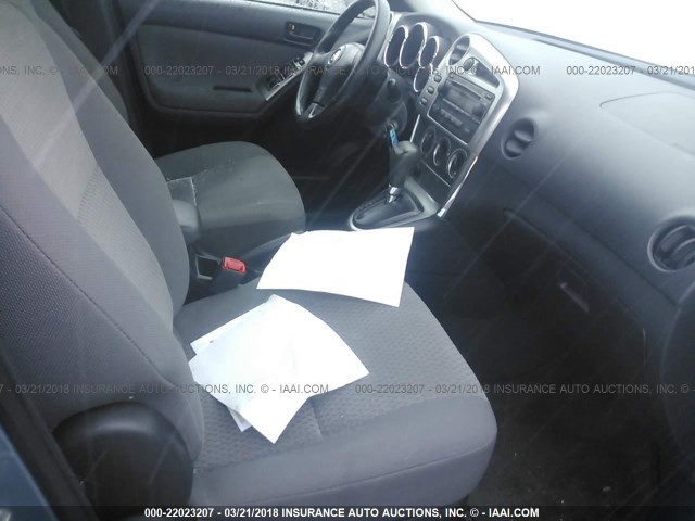 2T1KR32E97C649661 - 2007 TOYOTA COROLLA MATRIX XR BLUE photo 5