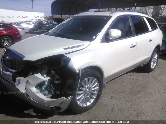 5GAKRCED1CJ314137 - 2012 BUICK ENCLAVE WHITE photo 2