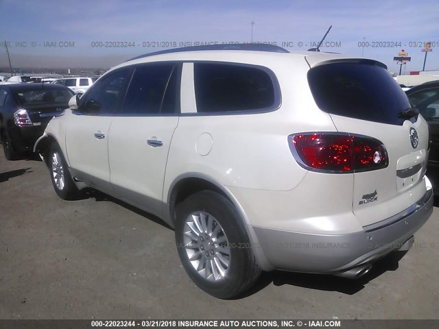 5GAKRCED1CJ314137 - 2012 BUICK ENCLAVE WHITE photo 3