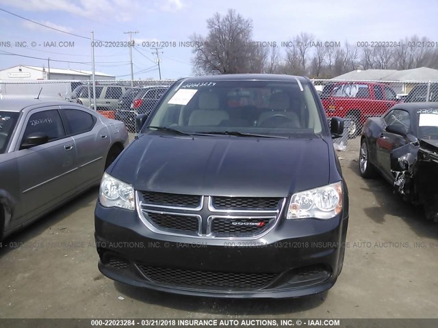 2C4RDGBG1CR294453 - 2012 DODGE GRAND CARAVAN SE GRAY photo 6