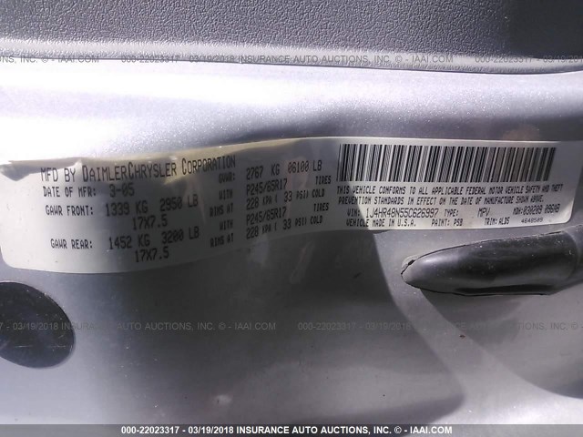 1J4HR48N55C626997 - 2005 JEEP GRAND CHEROKEE LAREDO/COLUMBIA/FREEDOM 银色 照片 9