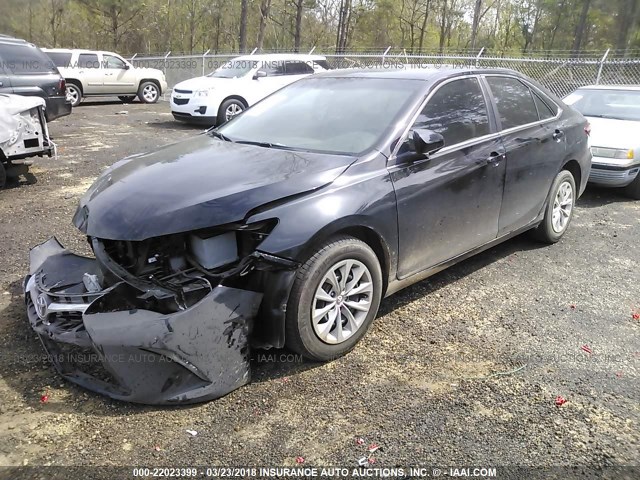 4T4BF1FK5GR551034 - 2016 TOYOTA CAMRY LE/XLE/SE/XSE BLACK photo 2