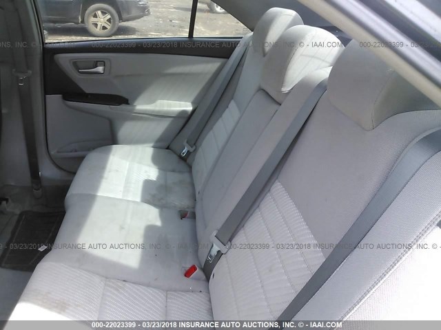 4T4BF1FK5GR551034 - 2016 TOYOTA CAMRY LE/XLE/SE/XSE Schwarz Foto 8