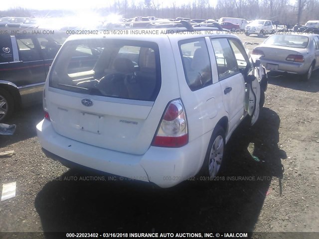 JF1SG63638H707409 - 2008 SUBARU FORESTER 2.5X WHITE photo 4