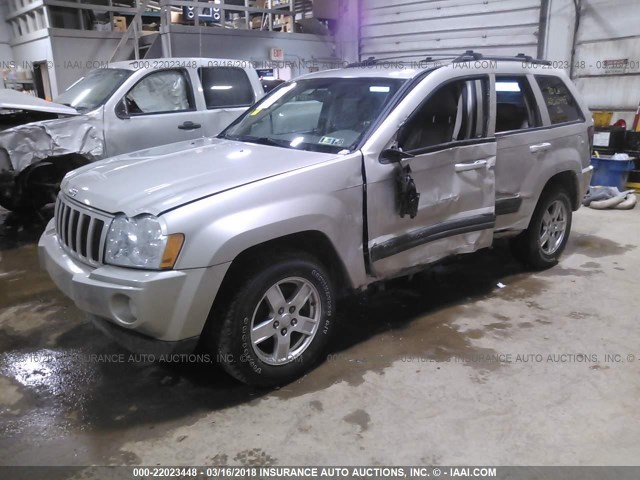 1J4GR48K86C359115 - 2006 JEEP GRAND CHEROKEE LAREDO/COLUMBIA/FREEDOM SILVER photo 2