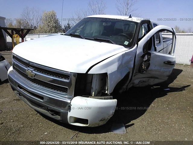 1GCSKSE31AZ152805 - 2010 CHEVROLET SILVERADO K1500 LT WHITE photo 2