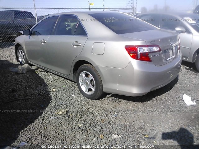 4T1BF1FK3DU663112 - 2013 TOYOTA CAMRY L/SE/LE/XLE 金色 照片 3