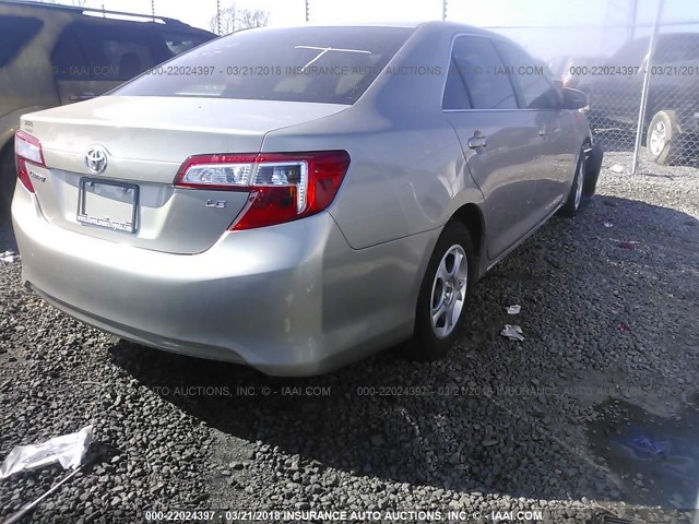 4T1BF1FK3DU663112 - 2013 TOYOTA CAMRY L/SE/LE/XLE 金色 照片 4