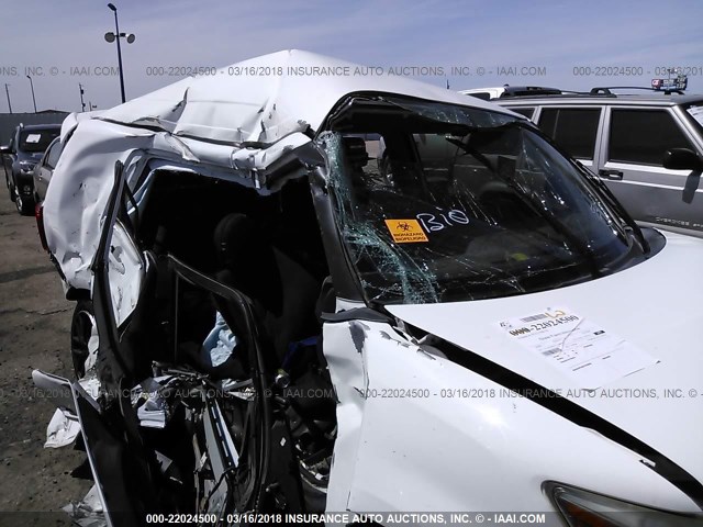 JTLKE50E191088006 - 2009 TOYOTA SCION XB WHITE photo 6