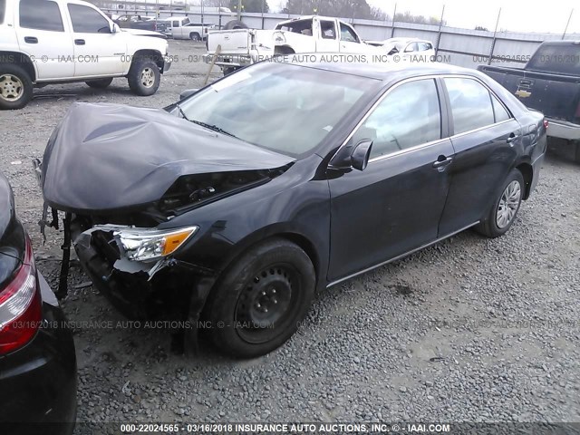 4T1BF1FK7DU245412 - 2013 TOYOTA CAMRY L/SE/LE/XLE BLACK photo 2