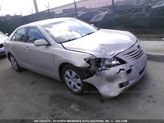 4T1BE46KX8U220031 - 2008 TOYOTA CAMRY CE/LE/XLE/SE GOLD photo 1
