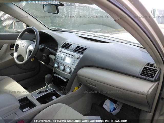 4T1BE46KX8U220031 - 2008 TOYOTA CAMRY CE/LE/XLE/SE GOLD photo 5
