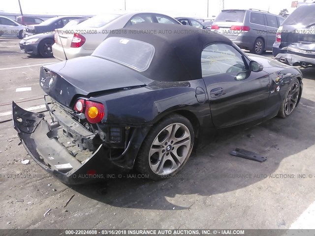 4USBT53473LT21607 - 2003 BMW Z4 3.0 BLACK photo 4