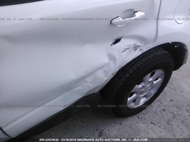 4F2CZ02Z48KM25915 - 2008 MAZDA TRIBUTE I WHITE photo 6