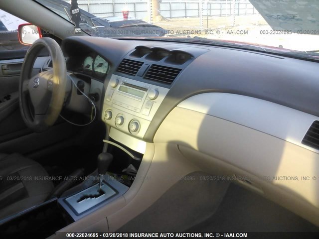 4T1CE38P65U971775 - 2005 TOYOTA CAMRY SOLARA SE/SLE წითელი ფოტო 5