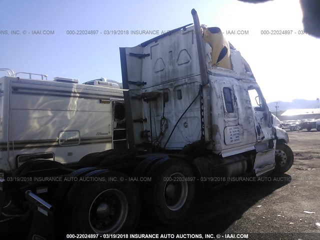 3AKJGLDR5HSHK7655 - 2017 FREIGHTLINER CASCADIA 125  WHITE photo 4