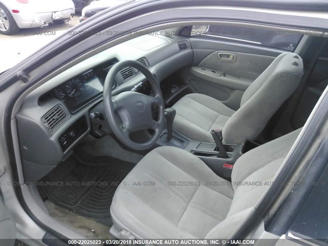 4T1BG22K41U086031 - 2001 TOYOTA CAMRY CE/LE/XLE 银色 照片 5