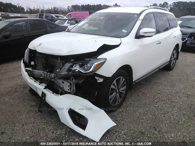 5N1DR2MN2HC640273 - 2017 NISSAN PATHFINDER S/SV/SL/PLATINUM WHITE photo 2