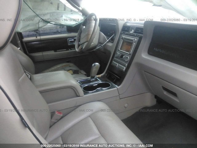 5LMFU27577LJ05096 - 2007 LINCOLN NAVIGATOR BLACK photo 5