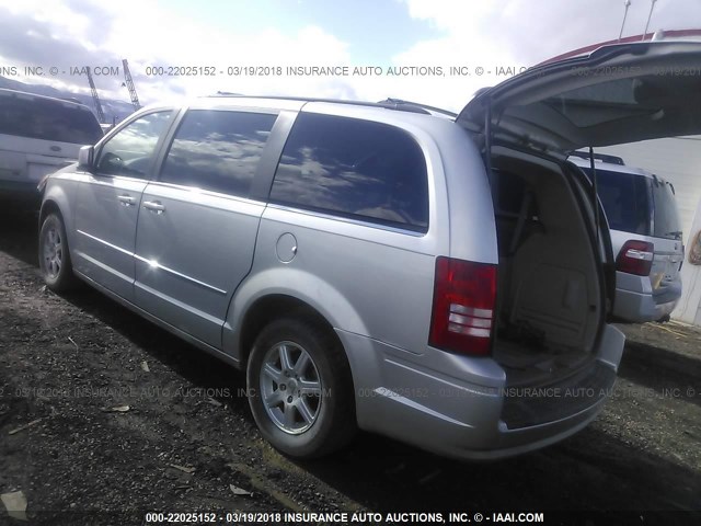 2A4RR5D11AR128178 - 2010 CHRYSLER TOWN & COUNTRY TOURING SILVER photo 3