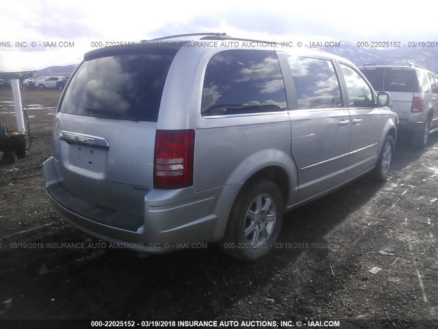 2A4RR5D11AR128178 - 2010 CHRYSLER TOWN & COUNTRY TOURING SILVER photo 4
