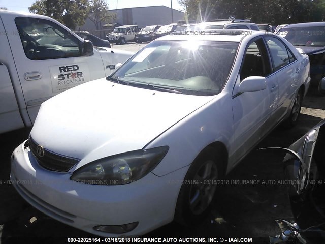 4T1BE32K14U299745 - 2004 TOYOTA CAMRY LE/XLE/SE 白色 照片 2