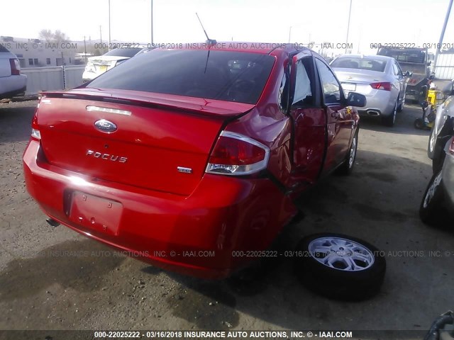 1FAHP35N98W169825 - 2008 FORD FOCUS SE/SEL/SES RED photo 4