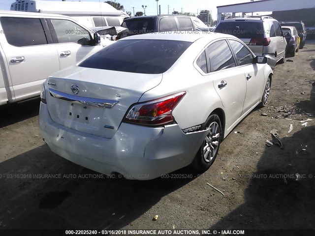 1N4AL3AP5DC178117 - 2013 NISSAN ALTIMA 2.5/S/SV/SL WHITE photo 4