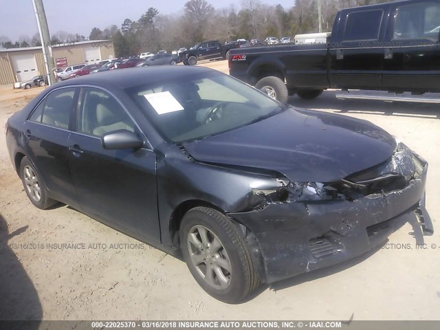 4T1BF3EK3BU661077 - 2011 TOYOTA CAMRY SE/LE/XLE GRAY photo 1
