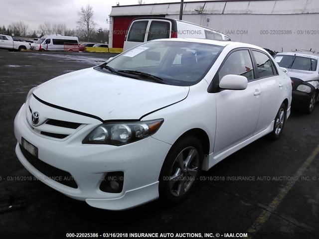 2T1BU4EE1BC617313 - 2011 TOYOTA COROLLA S/LE WHITE photo 2