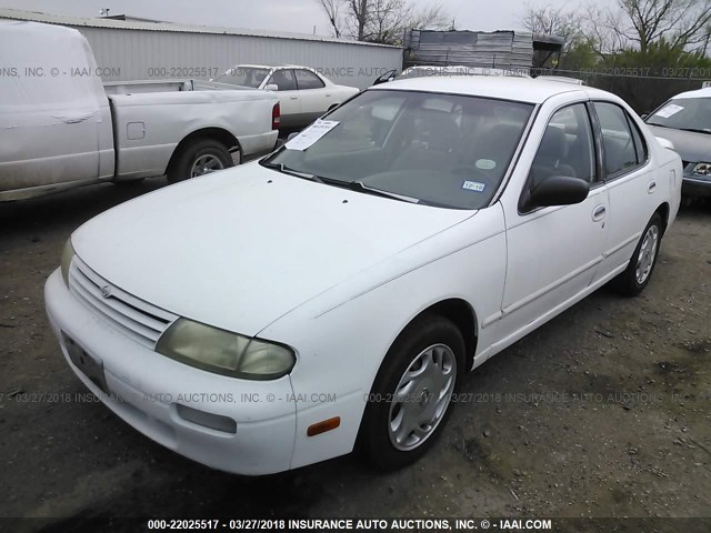 1N4BU31D4VC280274 - 1997 NISSAN ALTIMA XE/GXE/SE/GLE WHITE photo 2