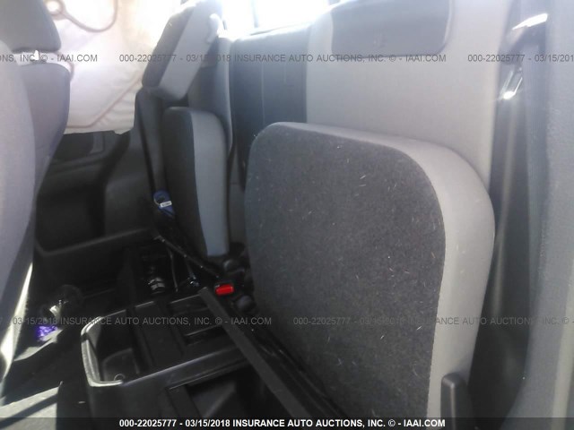 5TFRX5GN8GX073796 - 2016 TOYOTA TACOMA ACCESS CAB/SR/SR5 SILVER photo 8