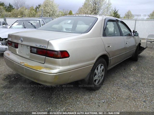 JT2BF22K8X0194071 - 1999 TOYOTA CAMRY LE/XLE GOLD photo 4