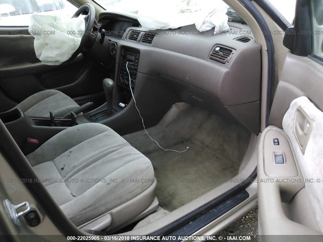 JT2BF22K8X0194071 - 1999 TOYOTA CAMRY LE/XLE Gold Foto 5