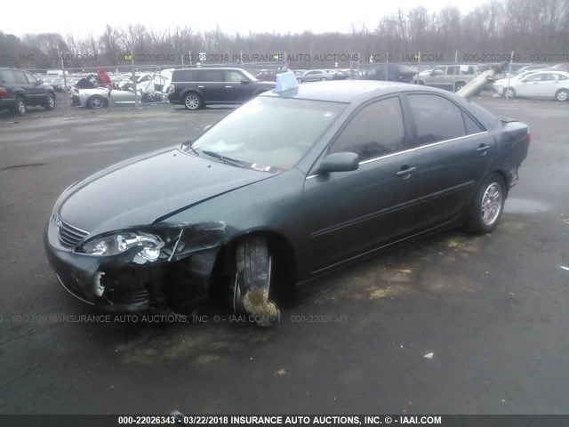 4T1BE32K55U062970 - 2005 TOYOTA CAMRY LE/XLE/SE მწვანე ფოტო 2