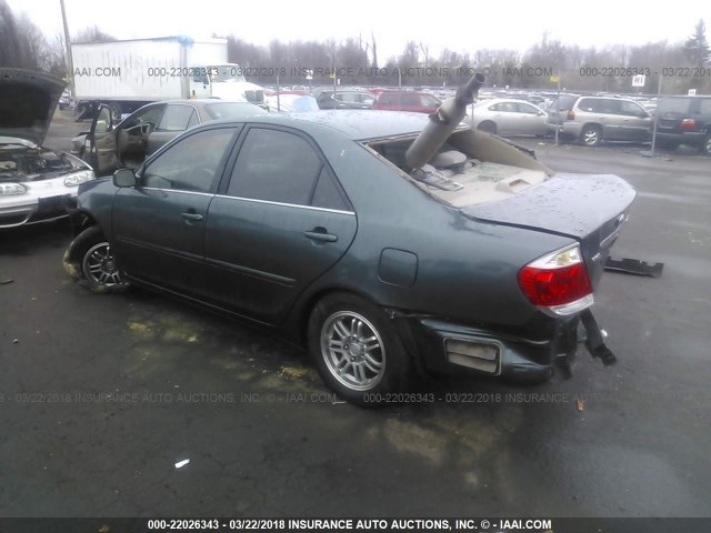 4T1BE32K55U062970 - 2005 TOYOTA CAMRY LE/XLE/SE მწვანე ფოტო 3