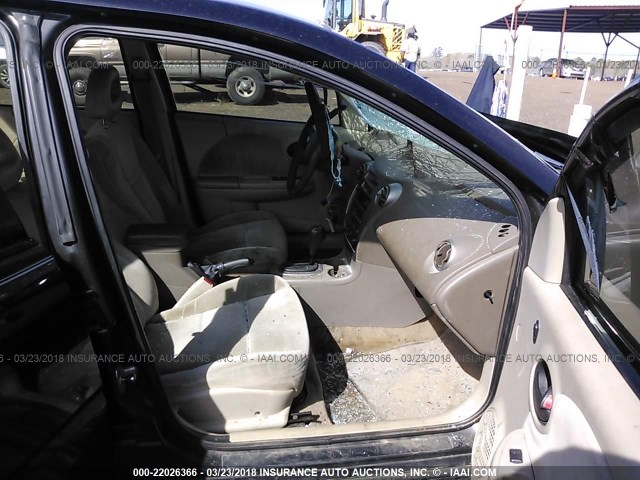 1G8AL58F17Z112002 - 2007 SATURN ION LEVEL 3 BLACK photo 5