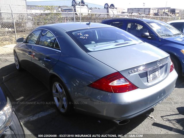 WDDDJ72X47A081242 - 2007 MERCEDES-BENZ CLS 550 Light Blue photo 3