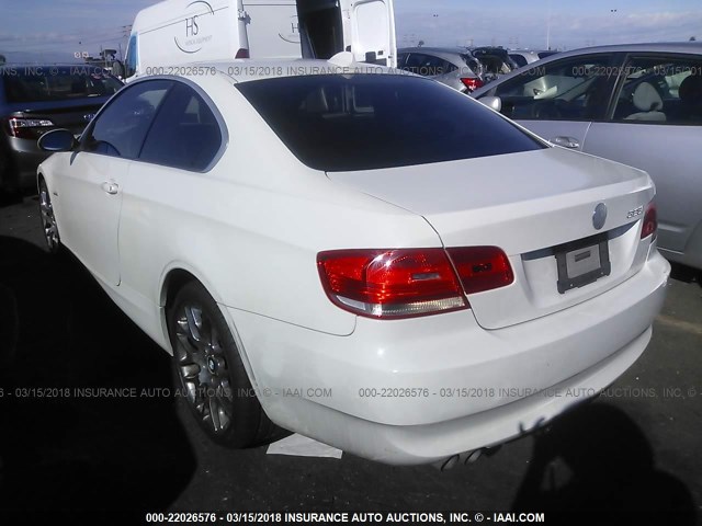WBAWV13597P117714 - 2007 BMW 328 I SULEV WHITE photo 3